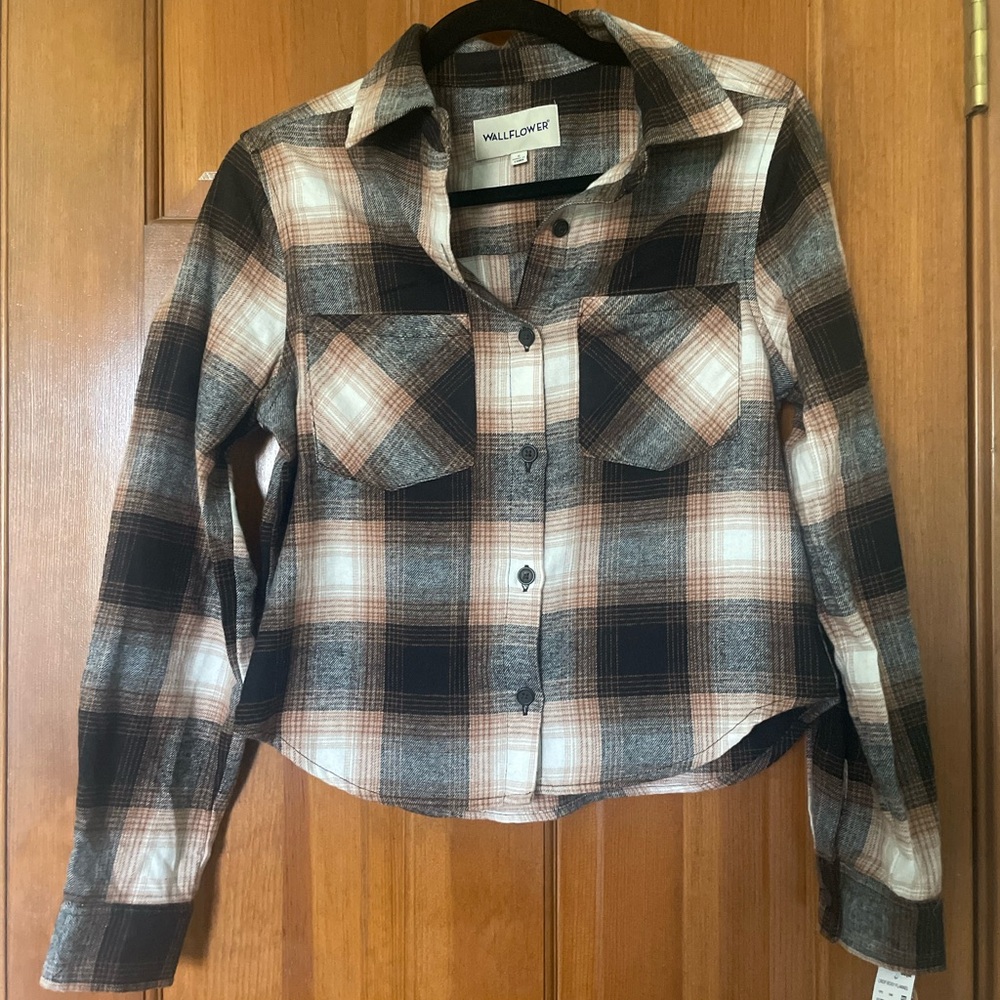 S Wallflower Cropped Flannel Shirt in Black and Brown